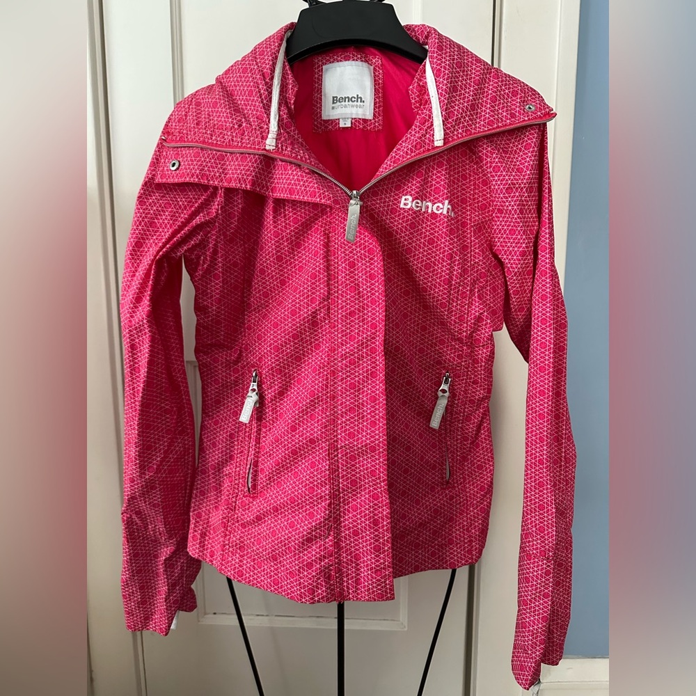 Bench urbanwear Stow Hood BBQ Zip Front Jacket